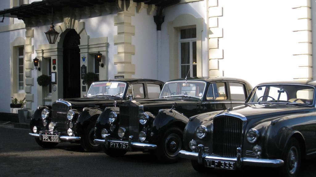 The Falcondale At Lampeter Bagian luar foto