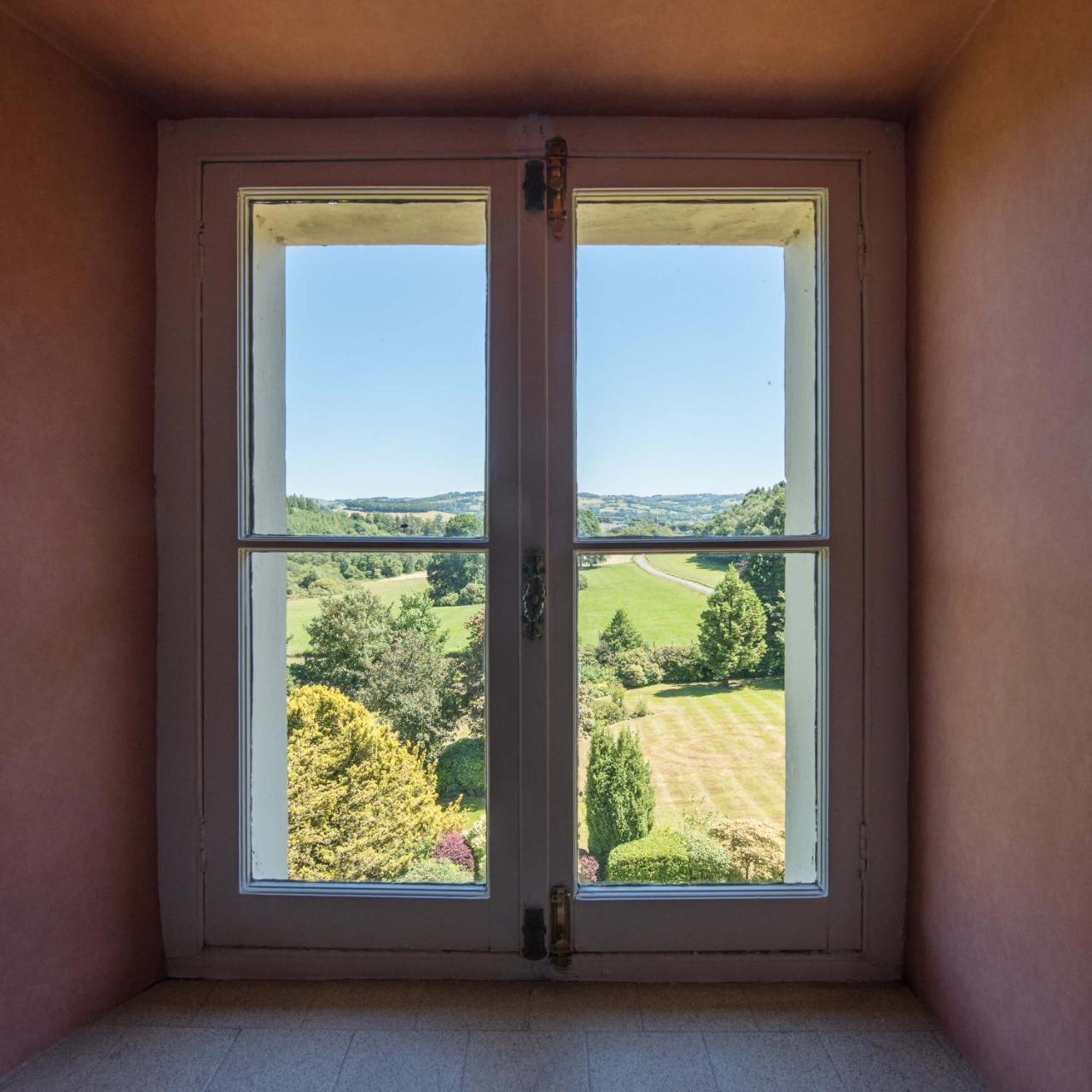 The Falcondale At Lampeter Bagian luar foto
